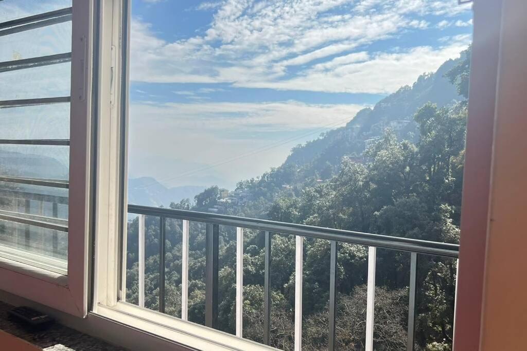 100 Stairs Holiday Home Мусори Екстериор снимка